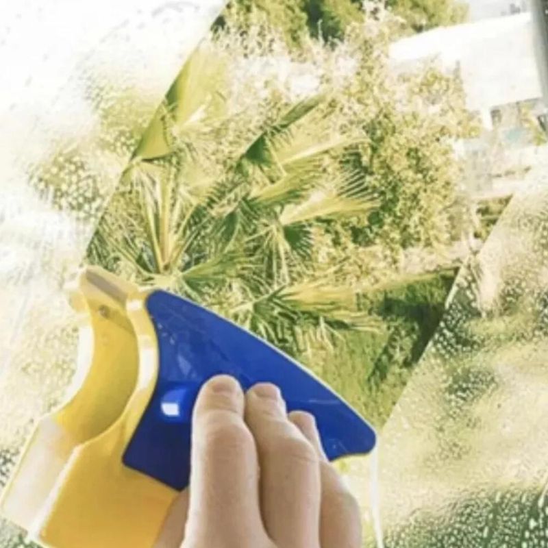 Limpador-de-Vidros-Magnetico-113x95cm-Rio-TIjuca--1-unidade-