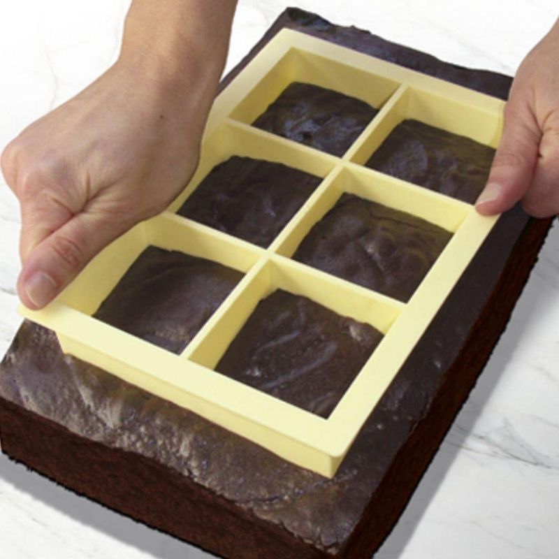 Cortador-de-Brownie-Quadrados-6-Cortes-7x7x4cm-Ref.-061000-Injetemp--01-unidade-